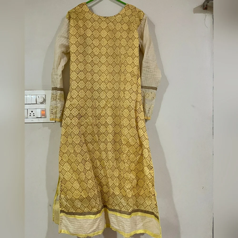 Kurta - Picture 3 of 3